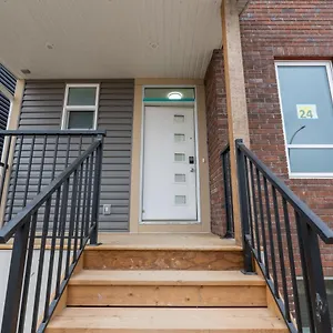 Apartment Your Perfect 2br In Se, Calgary