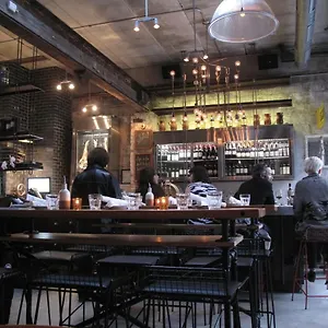 https://1den-city-of-toronto.hotelstorontoontario.org